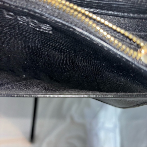 Bebe Black Los Angeles Snap Logo Embossed Crossbody Faux Leather and Chain Bag - Picture 6 of 14